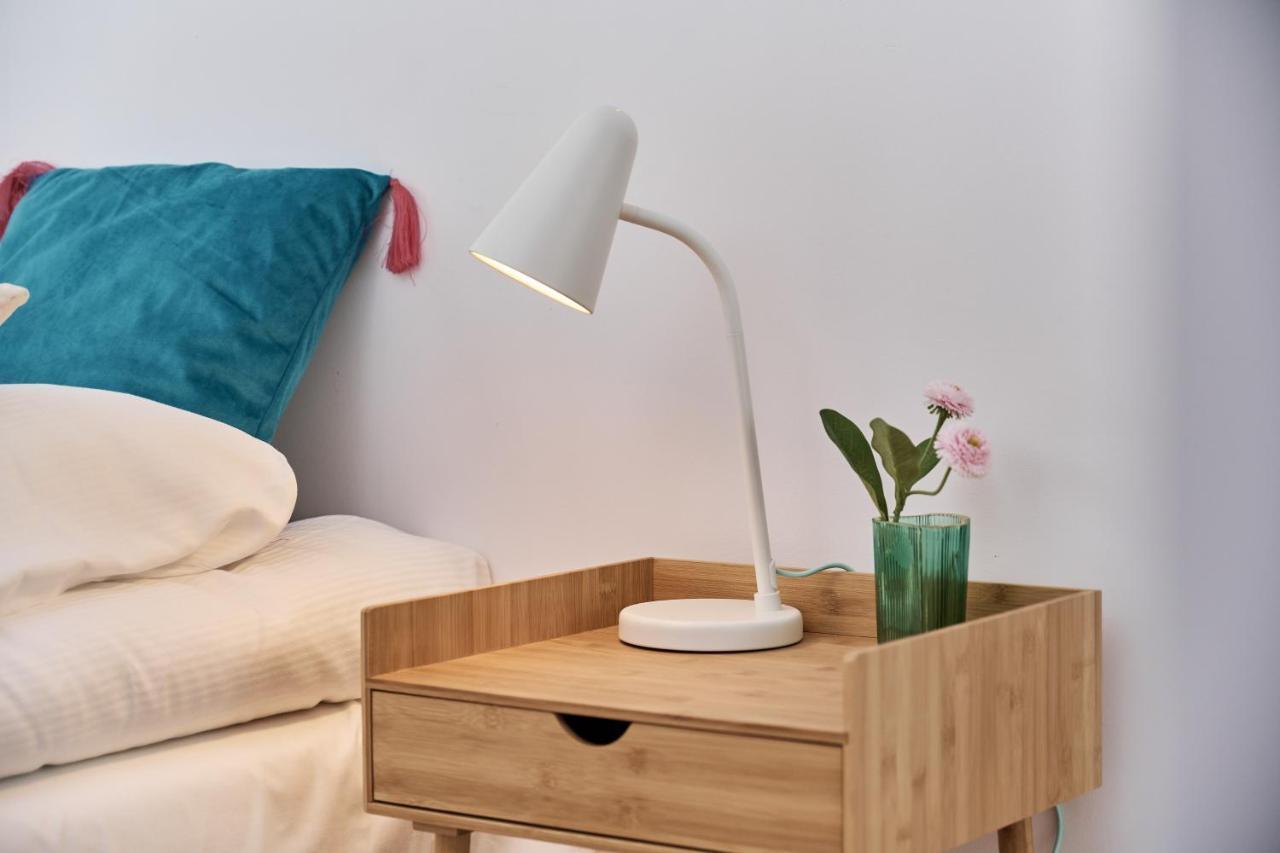 Apartment Wichrowa With Free Garage Wroclaw By Noclegi Renters ภายนอก รูปภาพ