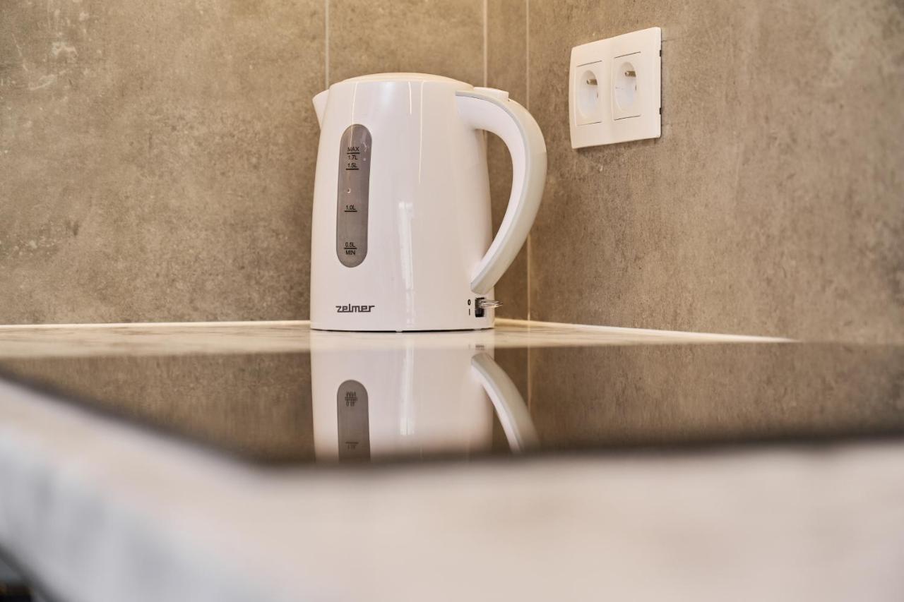 Apartment Wichrowa With Free Garage Wroclaw By Noclegi Renters ภายนอก รูปภาพ